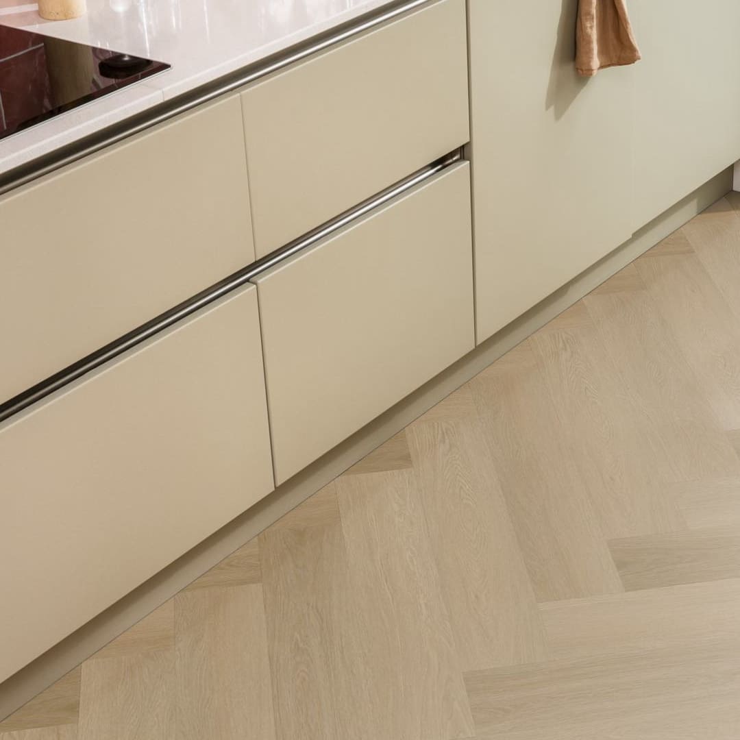 Ambiant Spigato Estino visgraat click SRC warm oak