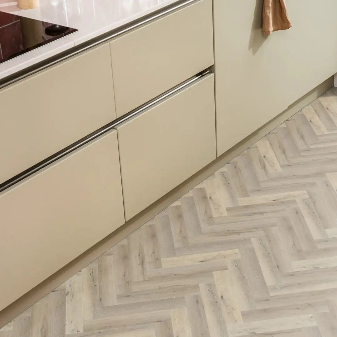 Ambiant Spigato visgraat dryback light oak